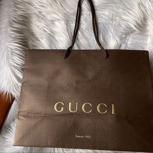 Gucci Shopping Bag with Robins classic luxury